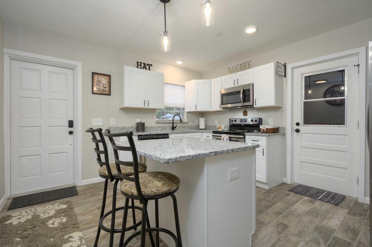 Lakefront Home With Screened Porch And Grill Winter Haven Εξωτερικό φωτογραφία